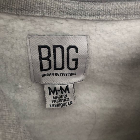 Urban Outfitters BDG Shore Cropped "Winning Everyday" Graphic Hoodie Sweatshirt - Picture 6 of 8